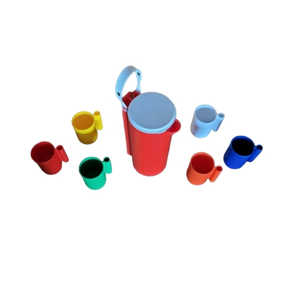 Vintage - MCM Ingrid Chicago Plastic‎ Picnic Pitcher and Stacking Cups Set - Picture 4 of 7